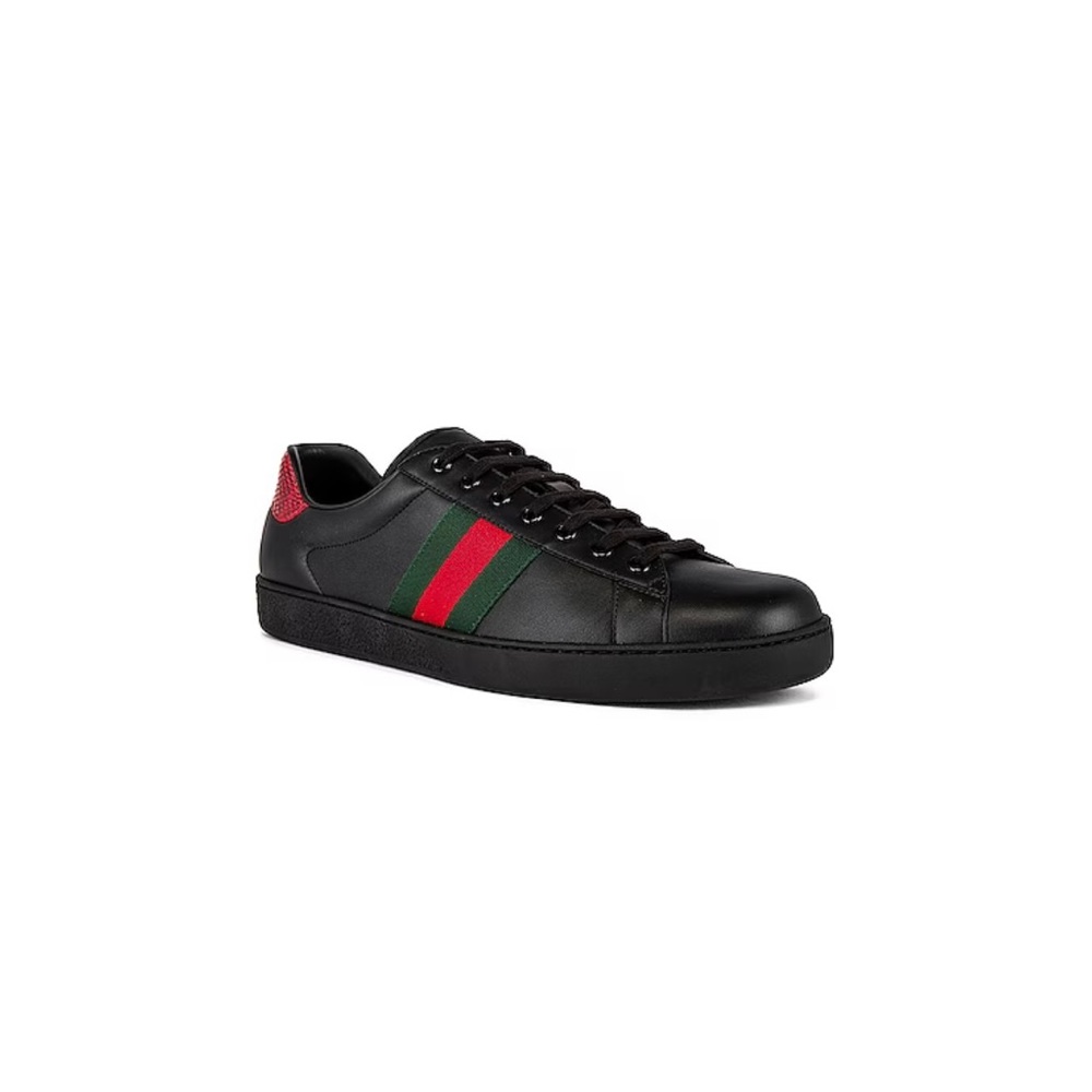 Gucci
Gucci Ace Embroidered Low-Top Sneakers
